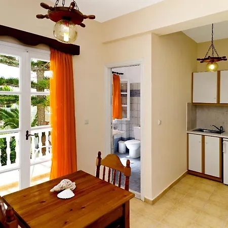 Dolphins Aparthotel